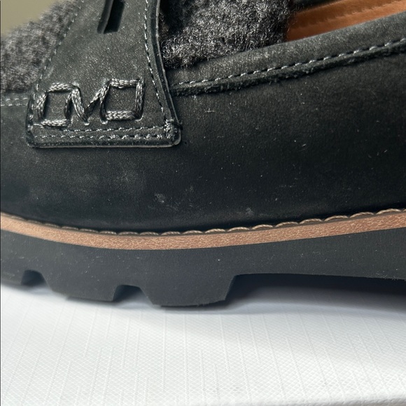 Vionic Cheryl Faux Fur Black Loafers - Picture 5 of 9